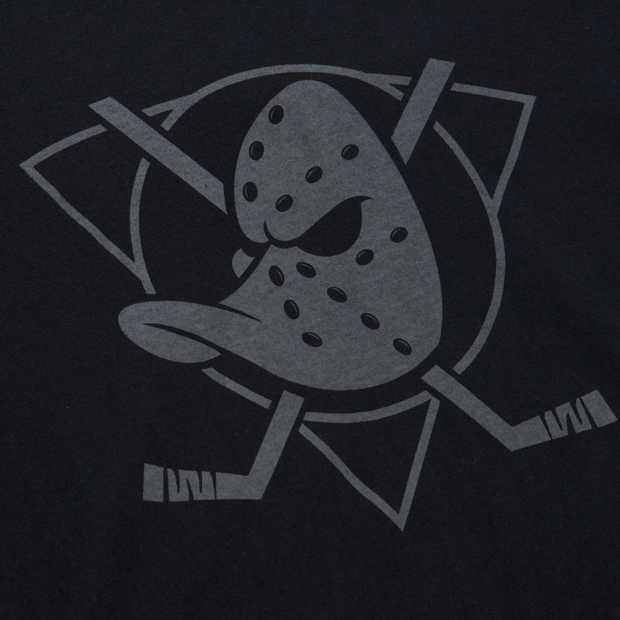 Playera M&N NHL Women's Tonal Boxy Crop Tee Ducks