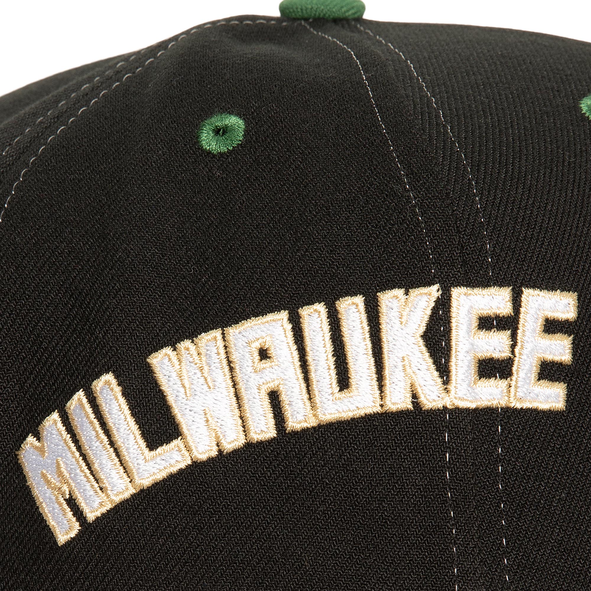 NBA OVERBITE PRO SNAPBACK BUCKS