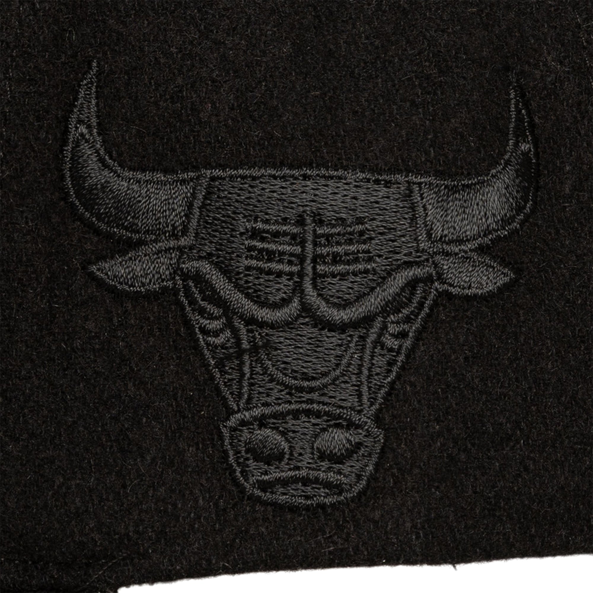 Gorra M&N NBA Black Out Wool Pro Strapback Bulls