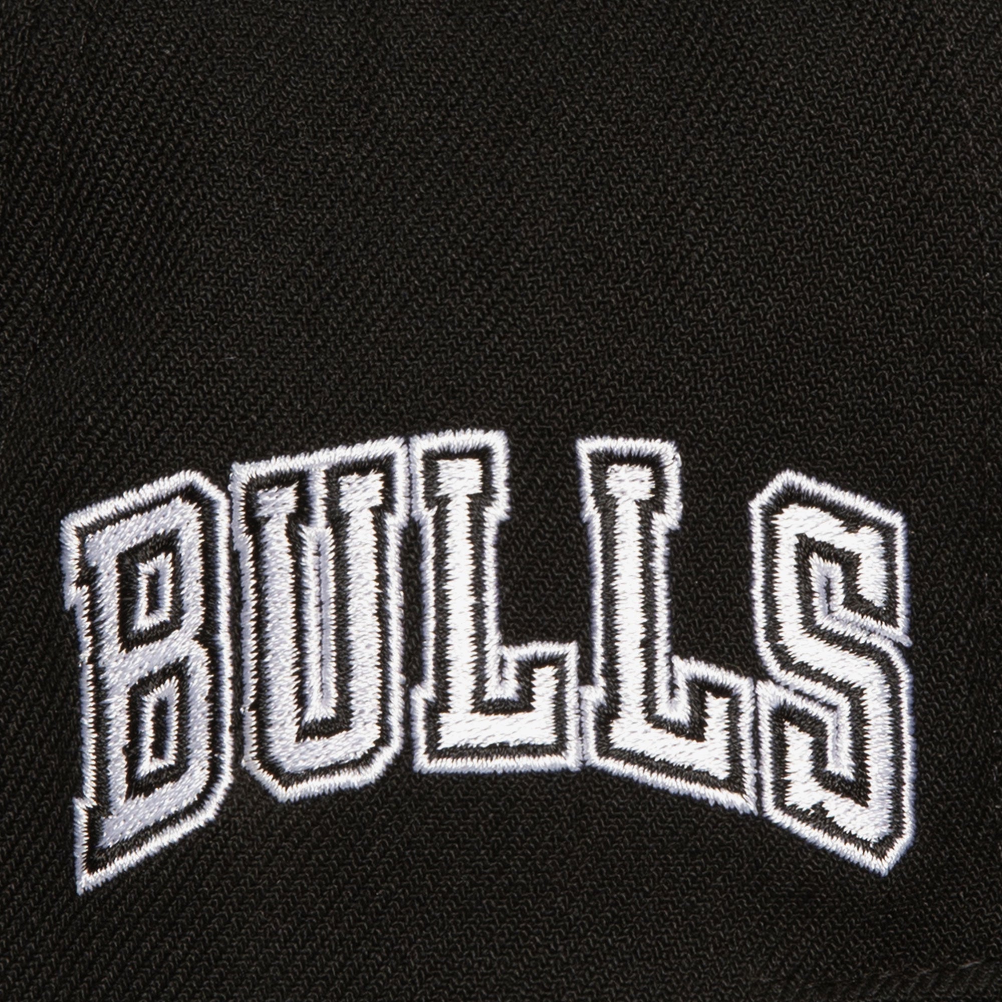 Gorra M&N NBA Evergreen Black White Snapback Bulls