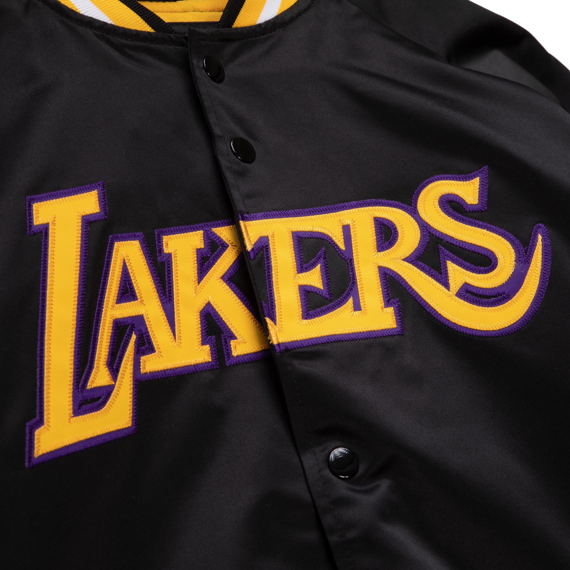 NBA DOUBLE CLUTCH LIGHTWEIGHT SATIN JACKET LAKERS