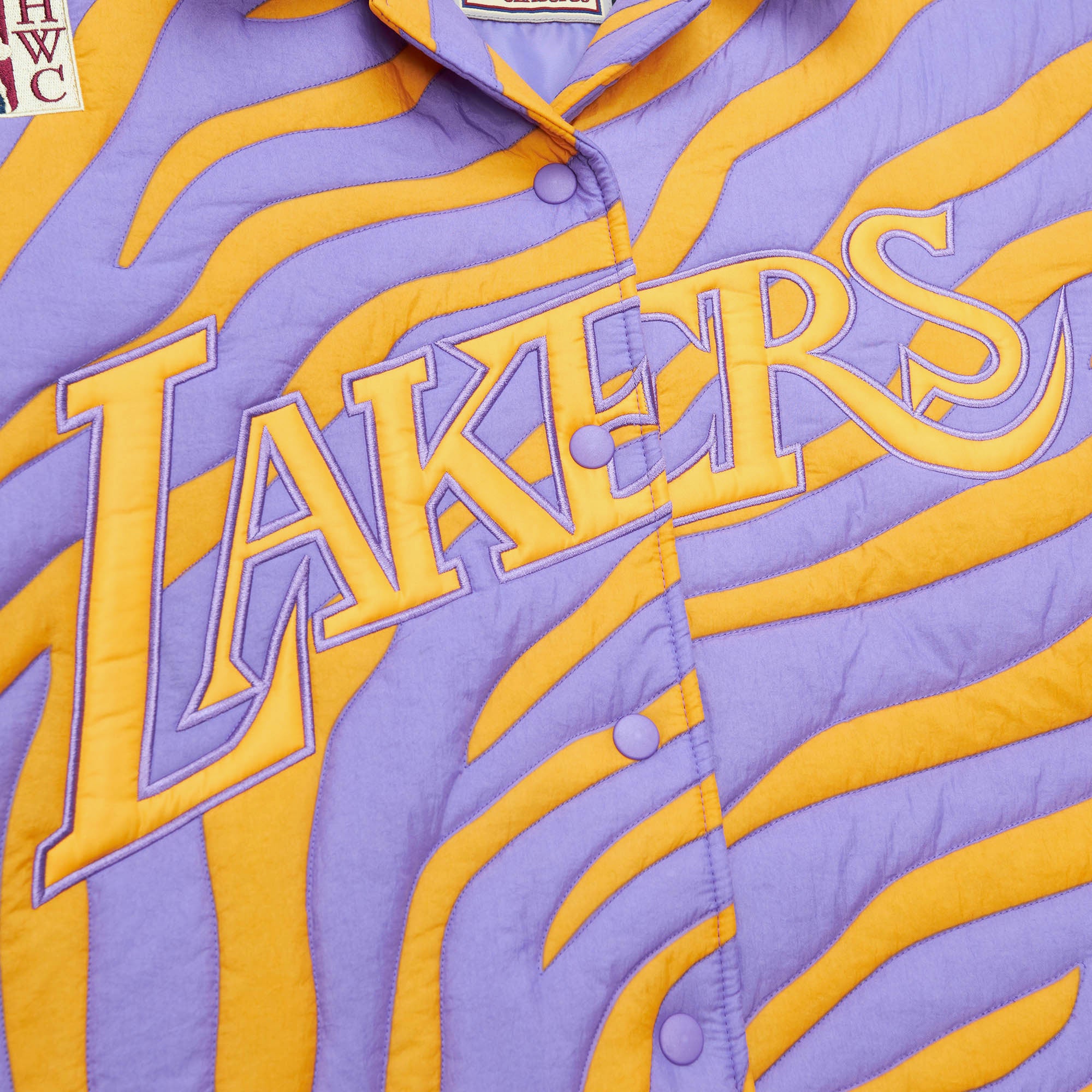 Camisa M&N NBA Melody Ehsani Puffer Shirt Lakers